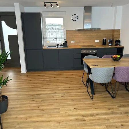 Jill Apartmán Rust